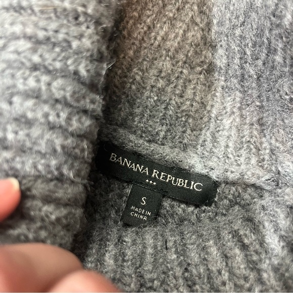 Banana Republic Womens Grey Wool/Alpaca Blend Grey Turtleneck Size Small - Picture 4 of 5